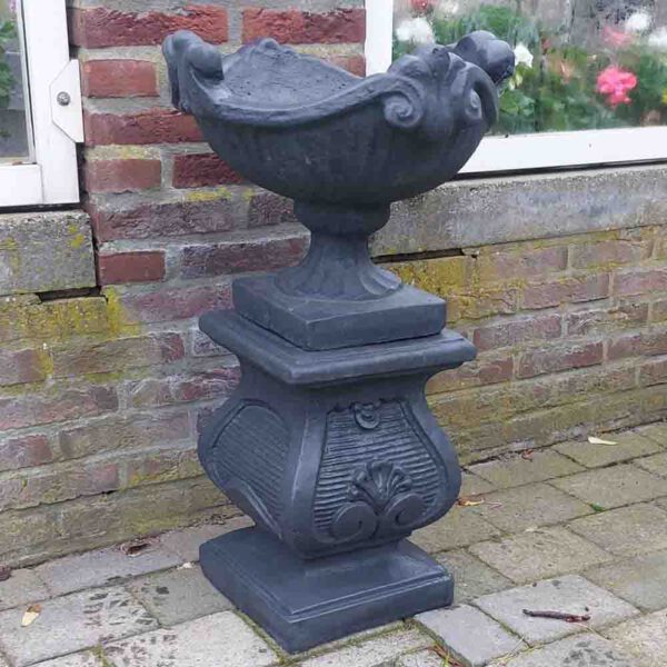 Brocante schaal met sokkel model 3